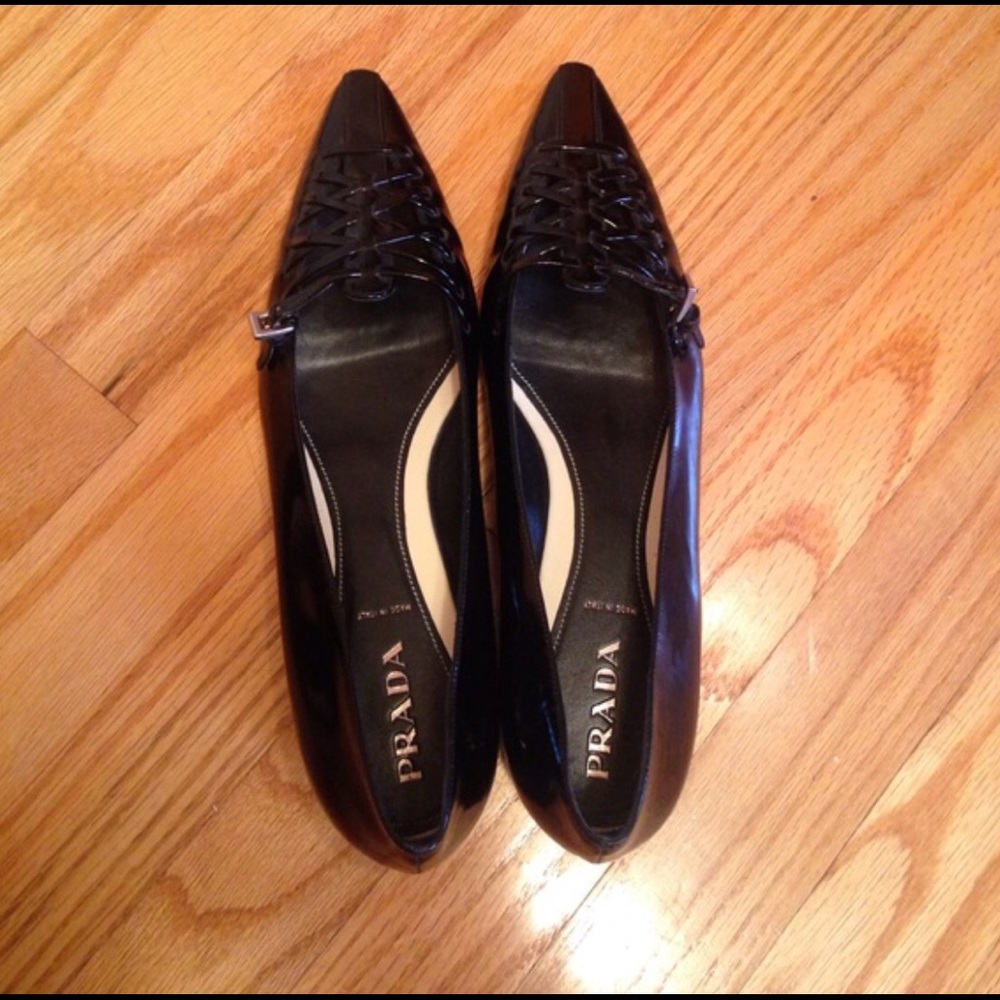Prada Vero Cuoio size 9 / 39 flats